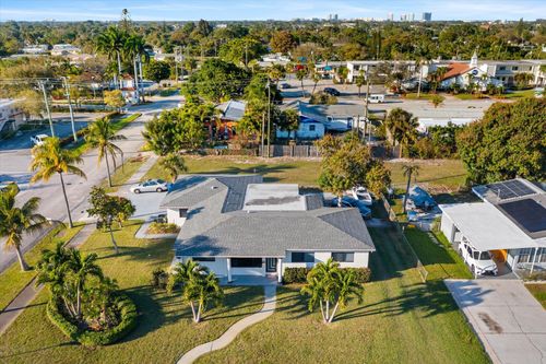 651 Foresteria Dr, Lake Park, FL, 33403-3215 | Card Image