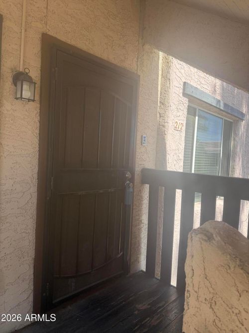 212-1927 E Hampton Ave, Mesa, AZ, 85204-6058 | Card Image