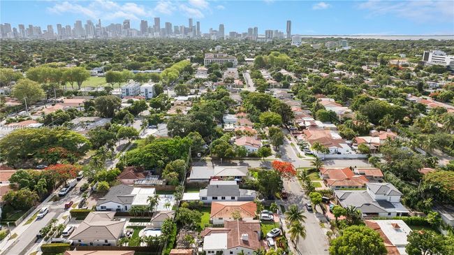 2305 Sw 19 Th Ter, House other with 2 bedrooms, 2 bathrooms and null parking in Miami FL | Image 28