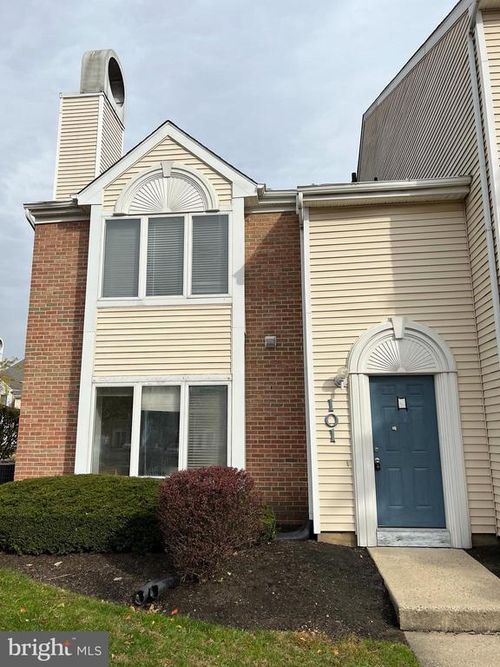 101 Pamela Ct, LEVITTOWN, PA, 19057-3617 | Card Image