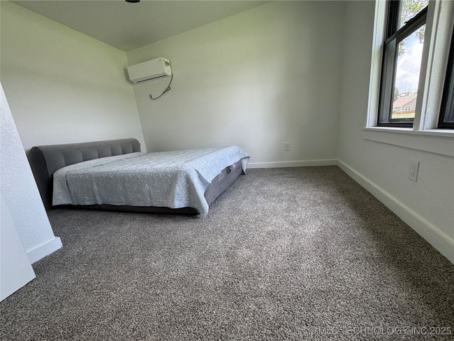 Primary Bedroom | Image 11