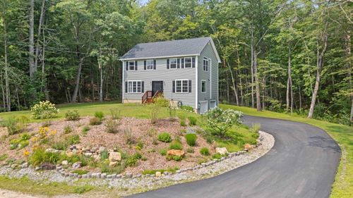 20 Hammond Rd, Deerfield, NH, 03037-1106 | Card Image