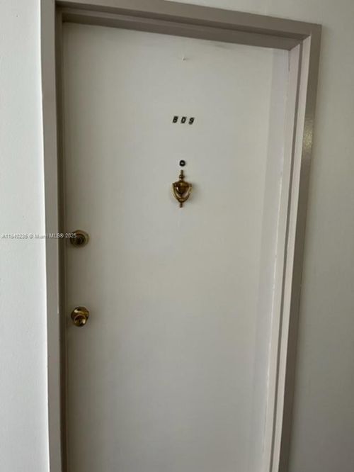 apt-809-401 Golden Isles Dr, Hallandale Beach, FL, 33009-7520 | Card Image