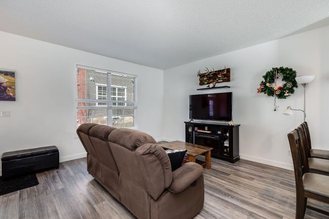 308 Silverado Skies Common Sw, Home with 2 bedrooms, 2 bathrooms and 3 parking in Calgary AB | Image 4