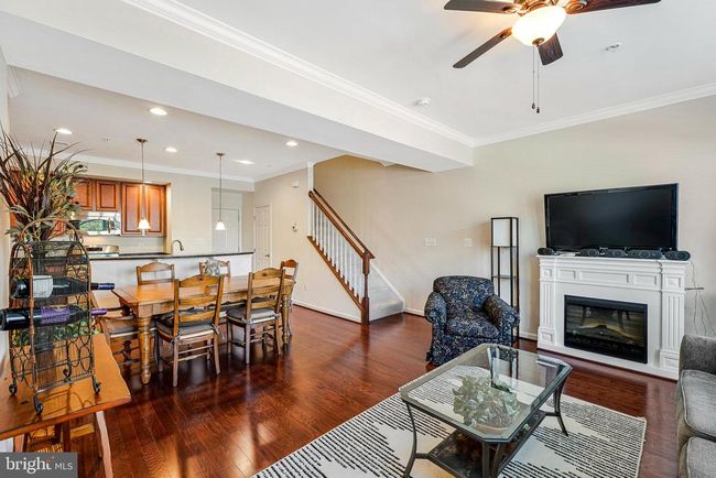 21570 Romans Dr, Townhouse with 3 bedrooms, 3 bathrooms and null parking in ASHBURN VA | Image 4