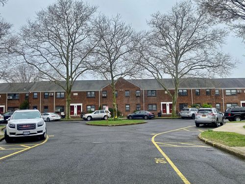 3-106-166 17th Rd, Whitestone, NY, 11357-3309 | Card Image