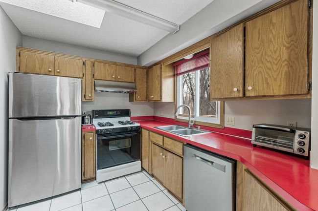 4017 Fordham Dr Ne, House other with 4 bedrooms, 2 bathrooms and null parking in Saint Anthony MN | Image 16