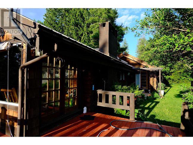 4061 Torry Rd, House other with 3 bedrooms, 2 bathrooms and 12 parking in Eagle Bay BC | Image 33
