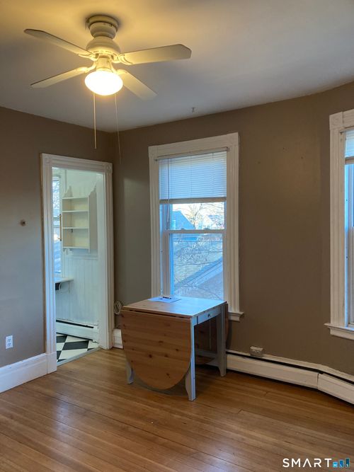 3b-192 Foster St, New Haven, CT, 06511-2660 | Card Image