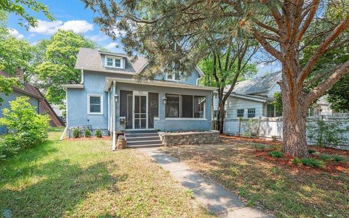 513 10th St S, Fargo, ND, 58103-2601 | Card Image