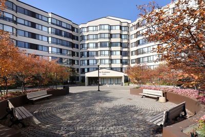 502 - 1001 Cedarglen Gate, Condo with 2 bedrooms, 2 bathrooms and 1 parking in Mississauga ON | Image 1