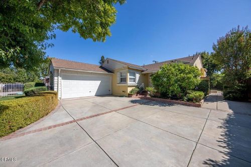 20450 Schoolcraft St, Winnetka, CA, 91306-3538 | Card Image