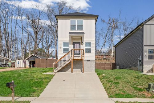 42 Cave Springs Rd, Clarksville, TN, 37042-6407 | Card Image
