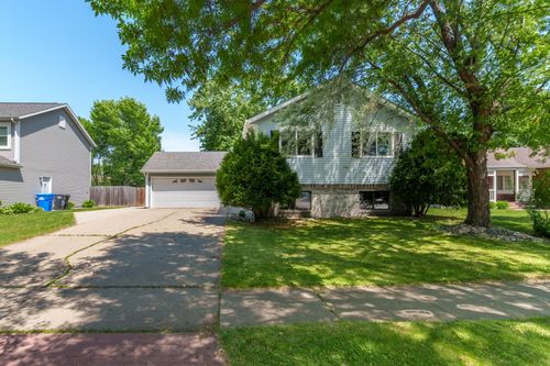 1919 27th Ave S, Fargo, ND, 58103-6623 | Card Image