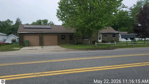 240 S Cass St, Mecosta, MI, 49332-9770 | Card Image