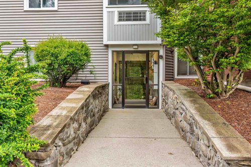 7-117 Cluff Crossing, Salem, NH, 03079 | Card Image