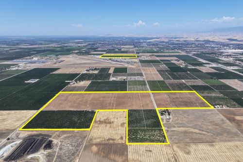 1600 Newcomb Street, Porterville, CA, 93257 | Card Image