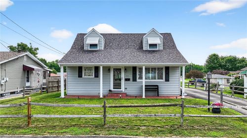 423 Victoria St, Belle Vernon, PA, 15012-2717 | Card Image