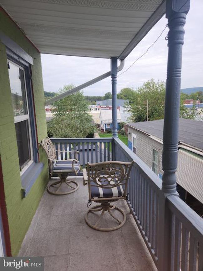 220 S 3 Rd St, Townhouse with 3 bedrooms, 2 bathrooms and null parking in HAMBURG PA | Image 5