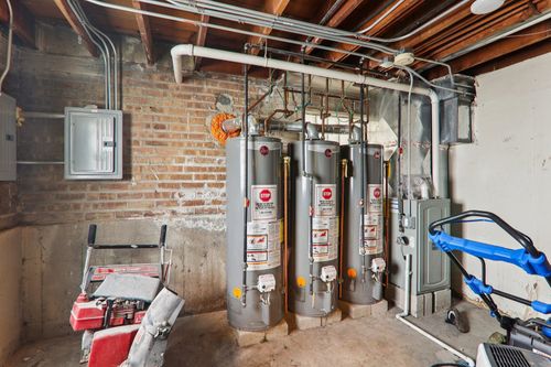 6217 Seeley Ave, CHICAGO, IL, 60636-2135 | Card Image