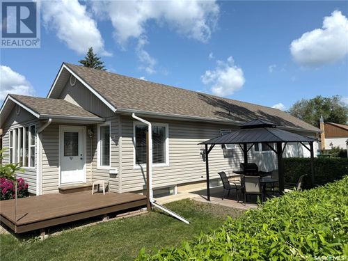 23 Henderson St W, Yorkton, SK, S3N0A4 | Card Image