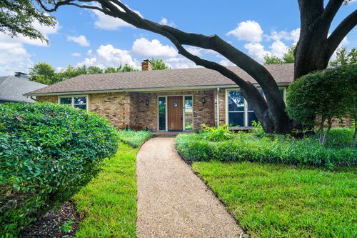 6926 Robin Willow Dr, Dallas, TX, 75248-2916 | Card Image