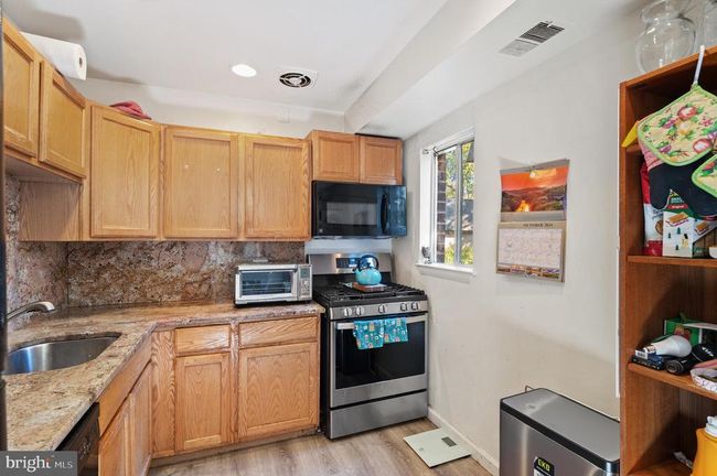 UNIT-2C - 11616 Vantage Hill Rd, Condo with 3 bedrooms, 2 bathrooms and null parking in RESTON VA | Image 10