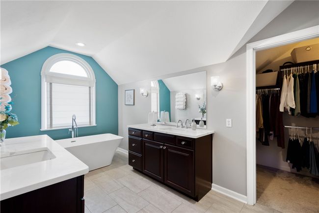 204 Elmhurst Cir, House other with 4 bedrooms, 4 bathrooms and 2 parking in Cranberry Township PA | Image 29