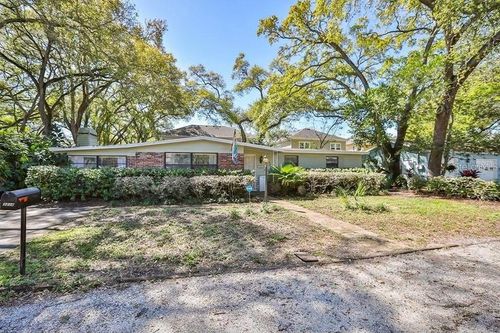 3214 W Coachman Ave, TAMPA, FL, 33611-2904 | Card Image