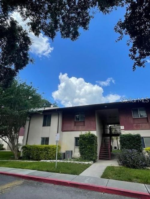 140-3850 N Lake Dr, TAMPA, FL, 33614-2041 | Card Image