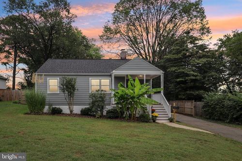 2937 Fairmont St, FALLS CHURCH, VA, 22042-1336 | Card Image