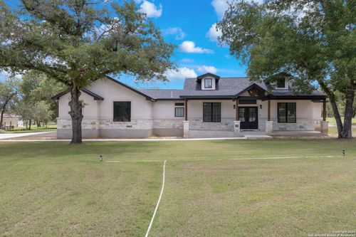 137 County Road 6876, Natalia, TX, 78059-2685 | Card Image