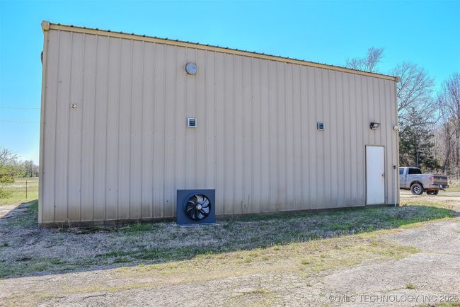 1201 N 4250 Rd, House other with 3 bedrooms, 2 bathrooms and null parking in Hugo OK | Image 21