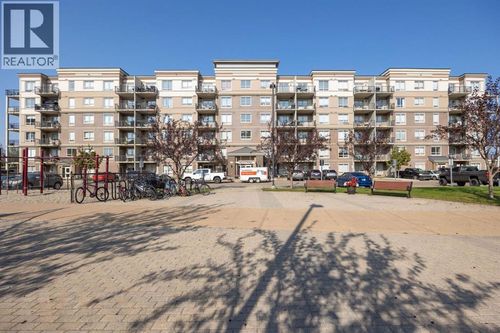 136 Sandpiper Rd, Fort Mcmurray, AB, T9K0J7 | Card Image