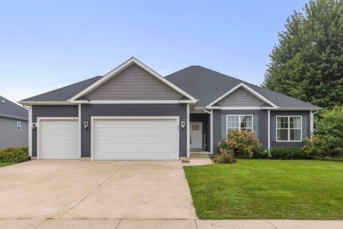 454 Snow St, Sugar Grove, IL, 60554-5230 | Card Image