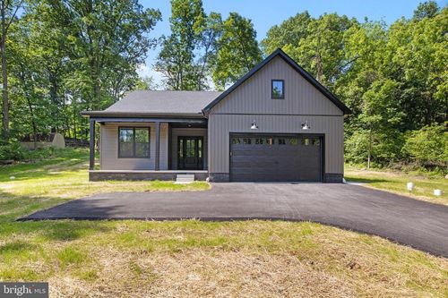 13 Connie Trl, FAIRFIELD, PA, 17320-8196 | Card Image