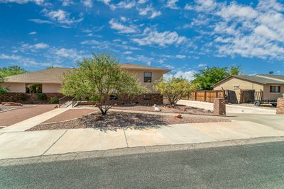 Front Walkway | Image 3