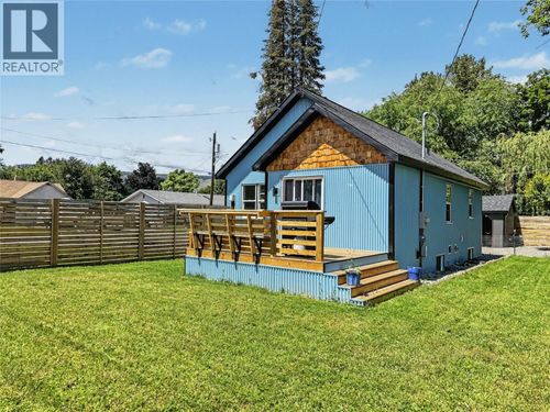 987 Kettle River Dr, Grand Forks, BC, V0H1H0 | Card Image