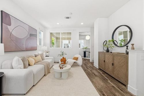 37627 Estuary St, Newark, CA, 94560-3497 | Card Image