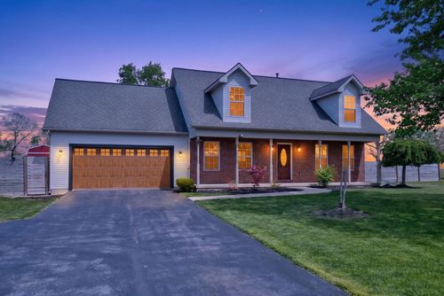 232 S East St, New Holland, OH, 43145-3213 | Card Image