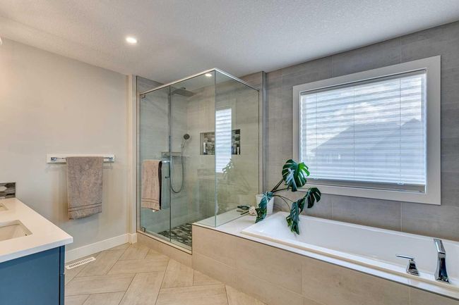 47 Mahogany Cape Se, House other with 3 bedrooms, 3 bathrooms and 4 parking in Calgary AB | Image 30