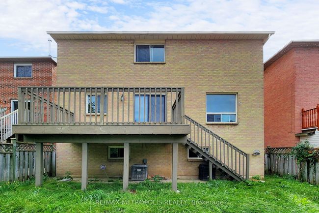 11 Noake Cres, House other with 3 bedrooms, 3 bathrooms and 4 parking in Ajax ON | Image 38