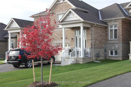 126 Isabella Dr, Orillia, ON, L3V8K7 | Card Image