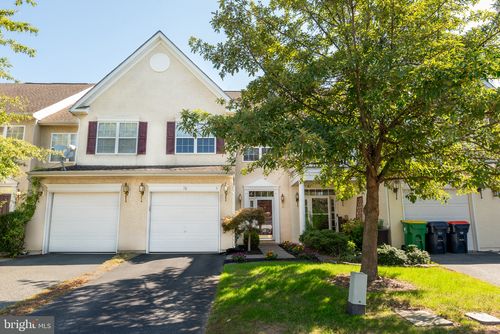 76 Springfield Cir, MIDDLETOWN, DE, 19709-8352 | Card Image