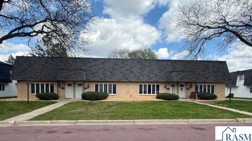 412 Holly Ln, Mankato, MN, 56001-5489 | Card Image