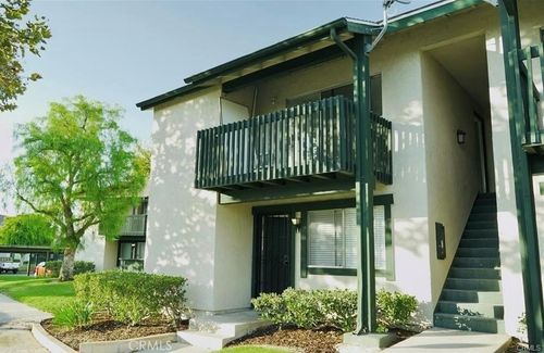 23232 Orange Ave, Lake Forest, CA, 92630-6909 | Card Image