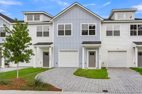 4007 Gravely Ave, North Charleston, SC, 29405-7274 | Card Image