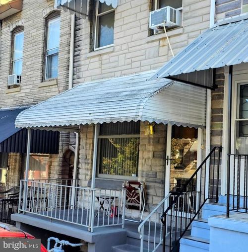 555 S 11th St, READING, PA, 19602-2001 | Card Image