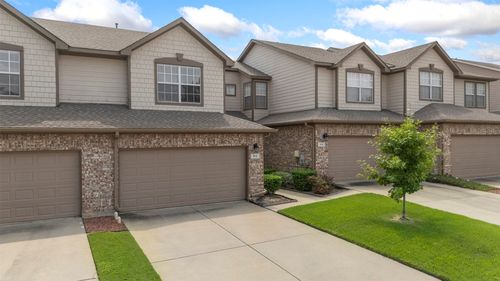 912 Englewood Ln, Plano, TX, 75025-3476 | Card Image