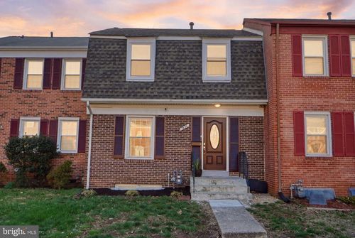 7526 Campbell Ct, MANASSAS, VA, 20109-2902 | Card Image